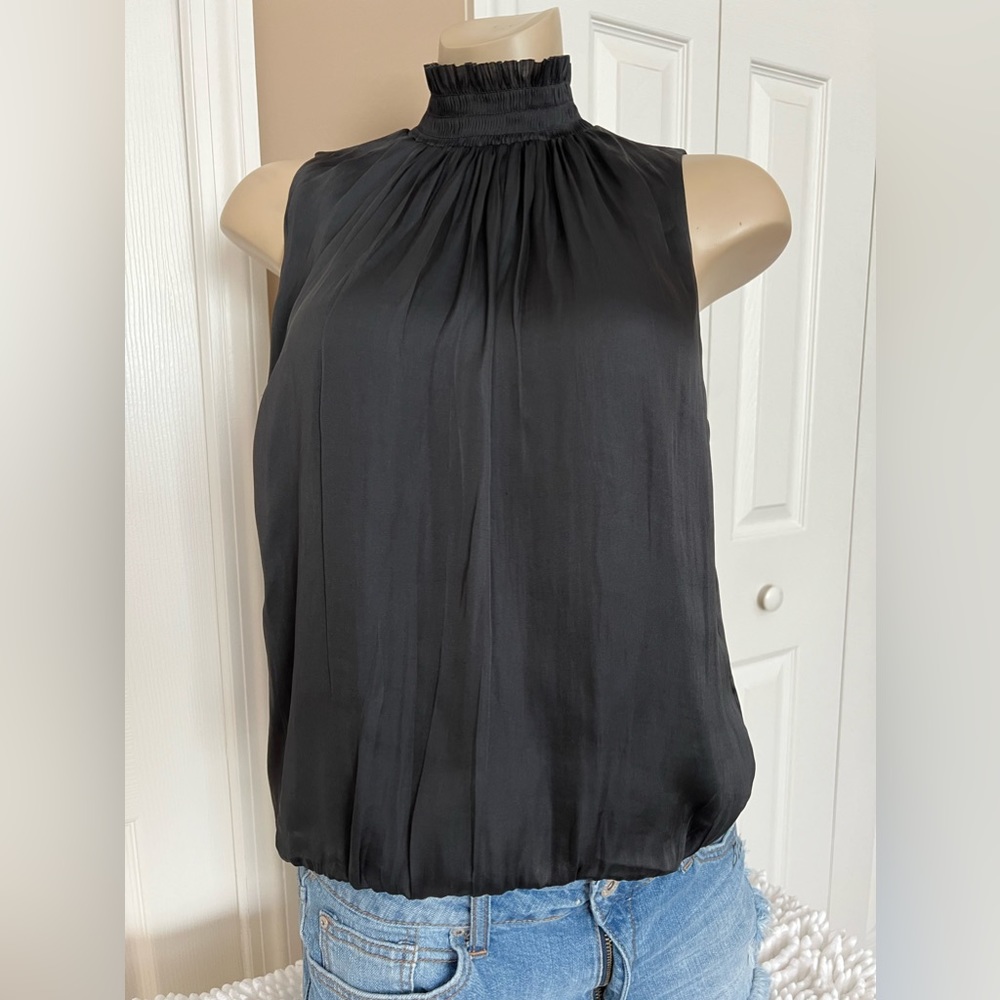 Banana Republic Sleeveless Top